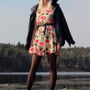 Mets en vacances, moi je déjeune seul(e) Léna - rencontre-Milf-Metz