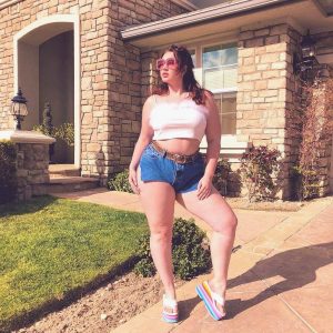 Lucie - rencontre-Naturiste-Valence