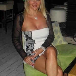 Caroline - rencontre-Milf-Angers