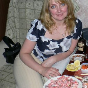 Tu kiffes les baiseuses aux grillades ? Léa - rencontre-Cougar-Fréjus