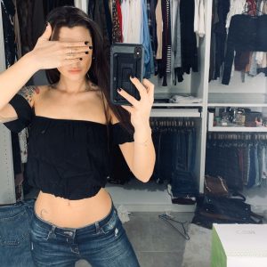 Un apéro qui tourne au jeu… Léa - rencontre-Libertine-Aubagne