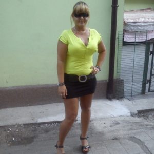 Sandrine 52 ans cherche un mec chaud pour baiser Sandrine - rencontre-Cougar-Rennes