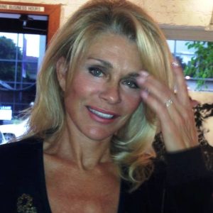 Pas fan des lourds qui veulent du sérieux Charlotte - rencontre-Milf-Nice